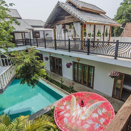 Garden Yard Inn Chiangmai Чиангмай Экстерьер фото